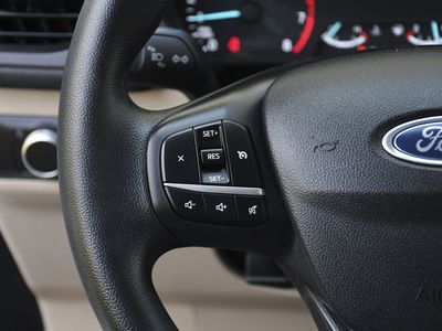 2022 Ford Escape - Photo 8
