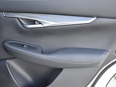 2025 INFINITI QX50 - Photo 25