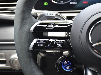 2025 Mercedes-Benz GLS - Photo 8