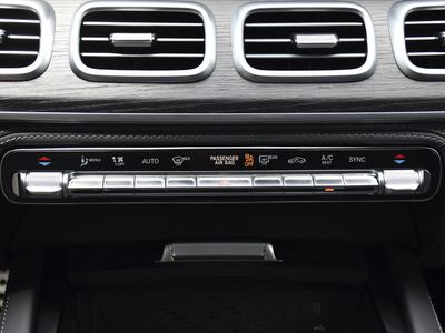 2025 Mercedes-Benz GLS - Photo 15