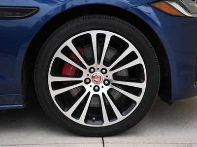 2022 Jaguar XF — photo 33 view