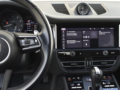 2024 Porsche Macan - Photo 11
