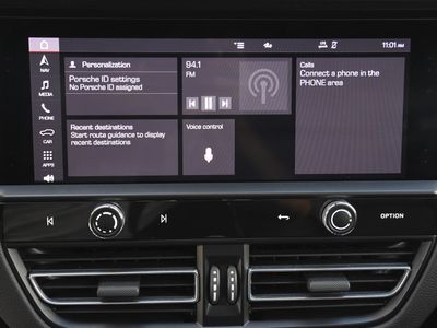 2024 Porsche Macan - Photo 16