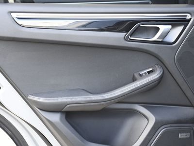 2024 Porsche Macan - Photo 27