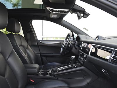 2024 Porsche Macan - Photo 30