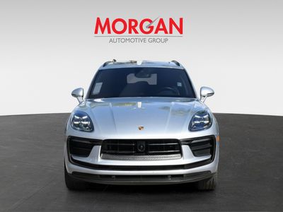 2024 Porsche Macan - Photo 2