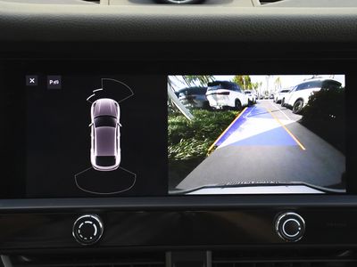 2024 Porsche Macan - Photo 19