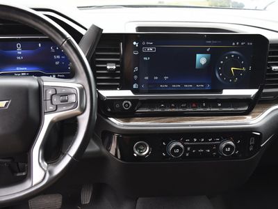 2023 Chevrolet Silverado 1500 — photo 11 view