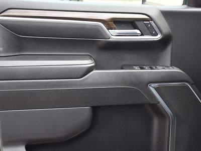 2023 Chevrolet Silverado 1500 — photo 21 view