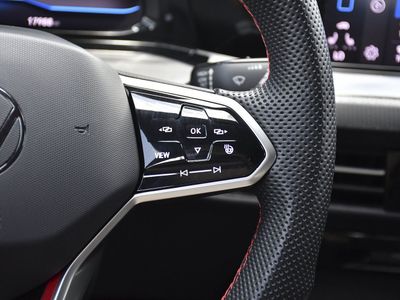 2024 Volkswagen Golf GTI - Photo 9
