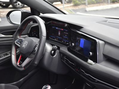 2024 Volkswagen Golf GTI - Photo 27