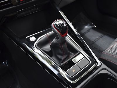 2024 Volkswagen Golf GTI - Photo 12