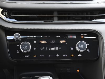 2026 INFINITI QX60 - Photo 17