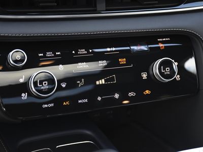 2026 INFINITI QX60 - Photo 18