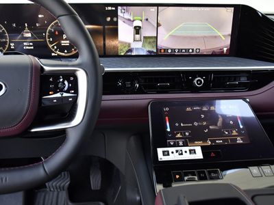 2026 INFINITI QX80 - Photo 11