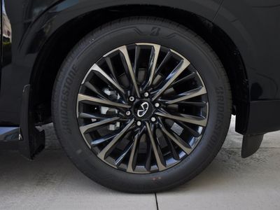 2026 INFINITI QX80 - Photo 42