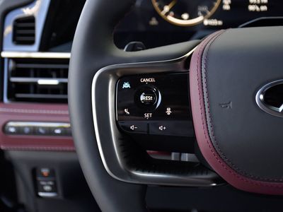 2026 INFINITI QX80 - Photo 8