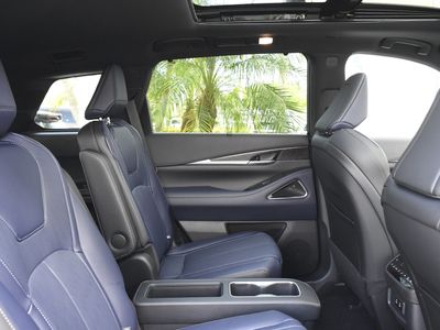 2026 INFINITI QX60 - Photo 32
