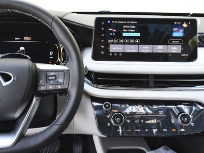 2026 INFINITI QX60 - Photo 11