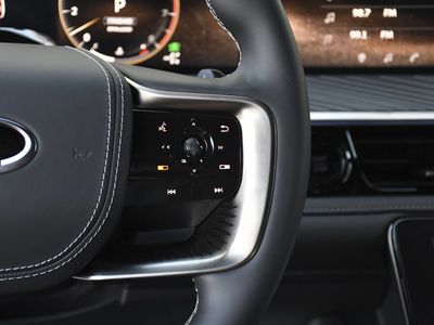 2026 INFINITI QX80 - Photo 9