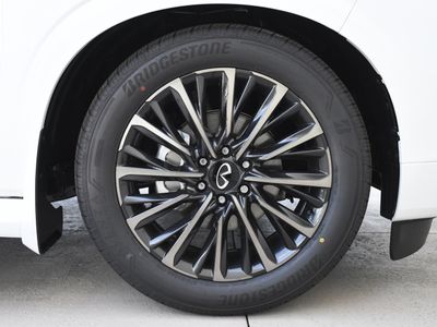 2026 INFINITI QX80 - Photo 38