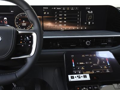 2026 INFINITI QX80 - Photo 11