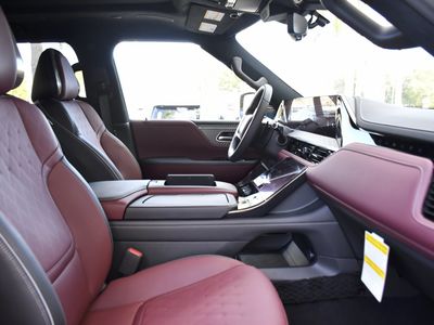 2026 INFINITI QX80 - Photo 34