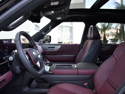 2026 INFINITI QX80 - Photo 23