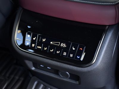 2026 INFINITI QX80 - Photo 32