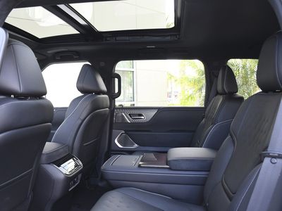 2026 INFINITI QX80 - Photo 31