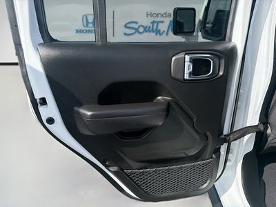 2023 Jeep Gladiator - Photo 26