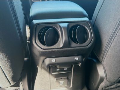 2023 Jeep Gladiator - Photo 23