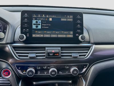 2019 Honda Accord Sedan - Photo 12