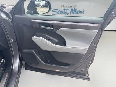 2023 Toyota Highlander - Photo 34