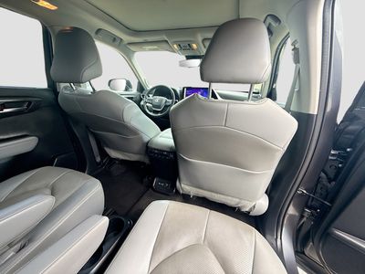 2023 Toyota Highlander - Photo 30