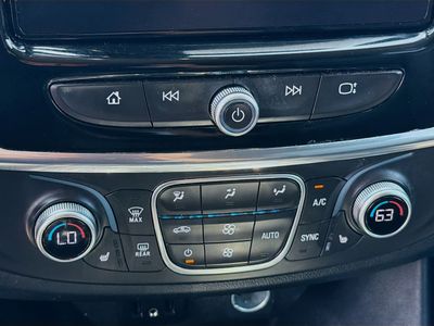 2018 Chevrolet Traverse - Photo 15
