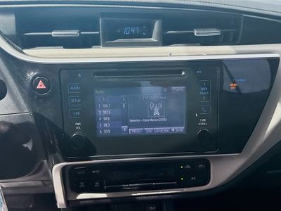 2018 Toyota Corolla - Photo 12