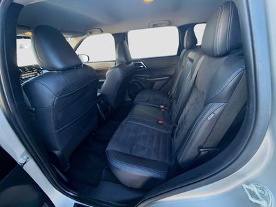 2022 Mitsubishi Outlander - Photo 24