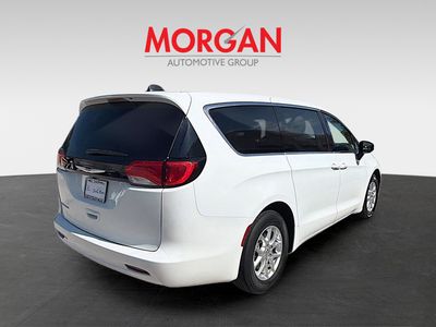 2023 Chrysler Voyager - Photo 7