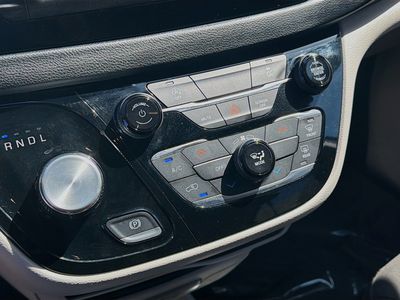 2023 Chrysler Voyager - Photo 15