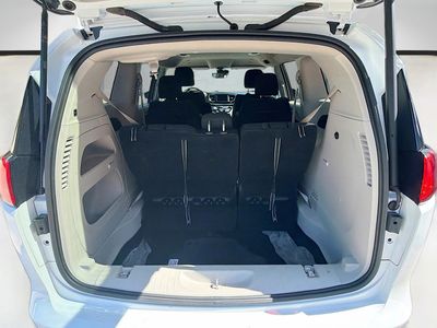 2023 Chrysler Voyager - Photo 25