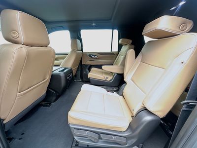 2023 Chevrolet Suburban - Photo 23