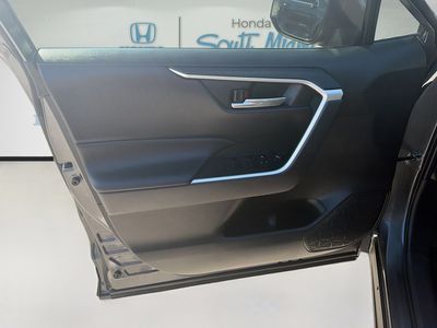 2023 Toyota RAV4 - Photo 21