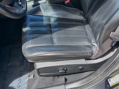 2023 Chrysler 300 - Photo 18