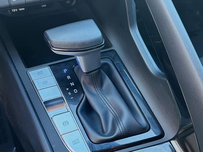 2023 Hyundai Elantra Hybrid - Photo 15