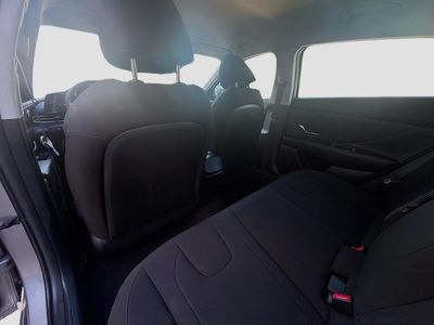 2023 Hyundai Elantra Hybrid - Photo 23