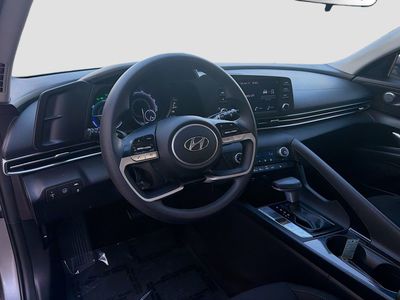 2023 Hyundai Elantra Hybrid - Photo 9