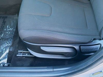 2023 Hyundai Elantra Hybrid - Photo 17