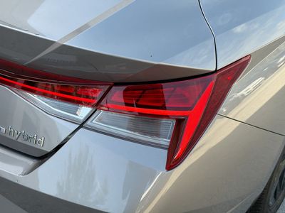 2023 Hyundai Elantra Hybrid - Photo 26