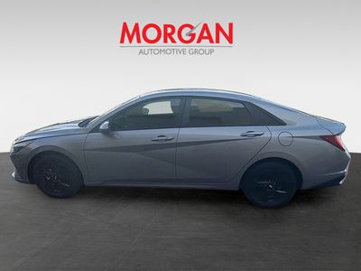 2023 Hyundai Elantra Hybrid - Photo 4
